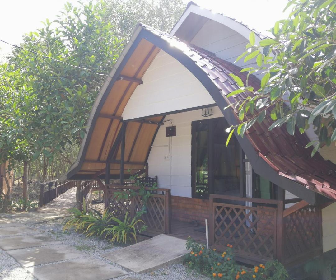 Api-Api Eco Chalet Pantai Kok Exteriér fotografie