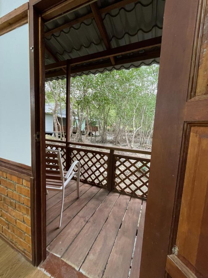 Api-Api Eco Chalet Pantai Kok Exteriér fotografie